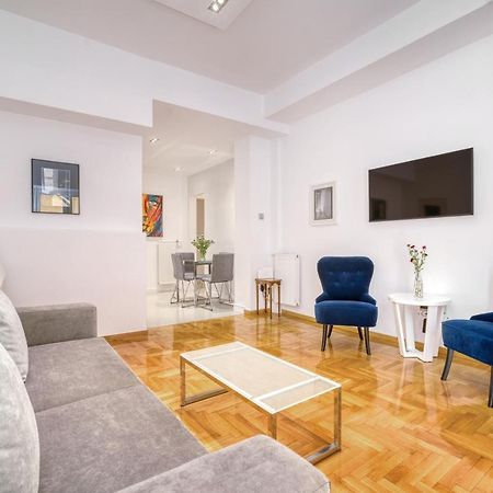 Elegant Light Two Bedroom Apartment In City Center Atenas Exterior foto