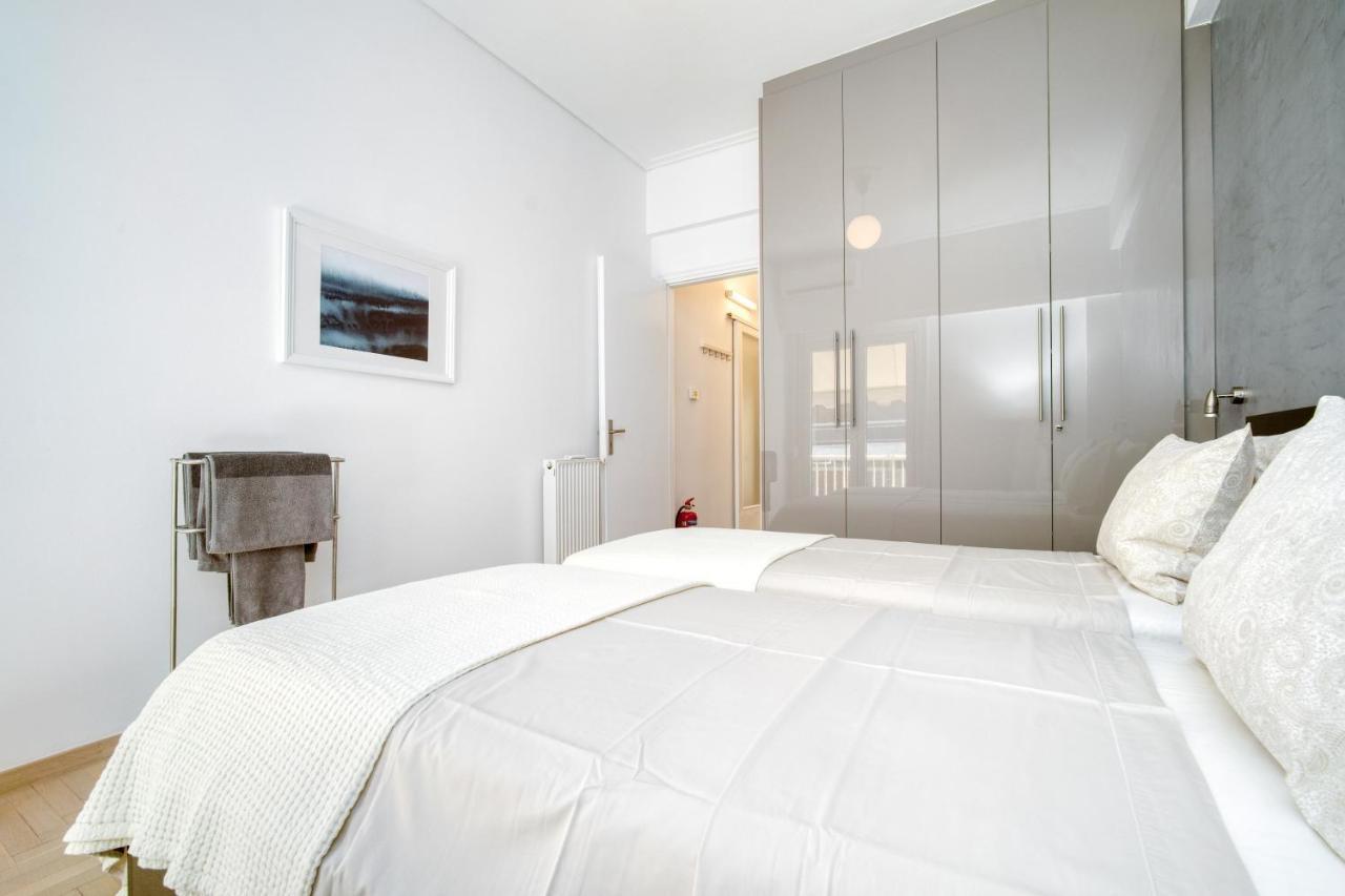 Elegant Light Two Bedroom Apartment In City Center Atenas Exterior foto
